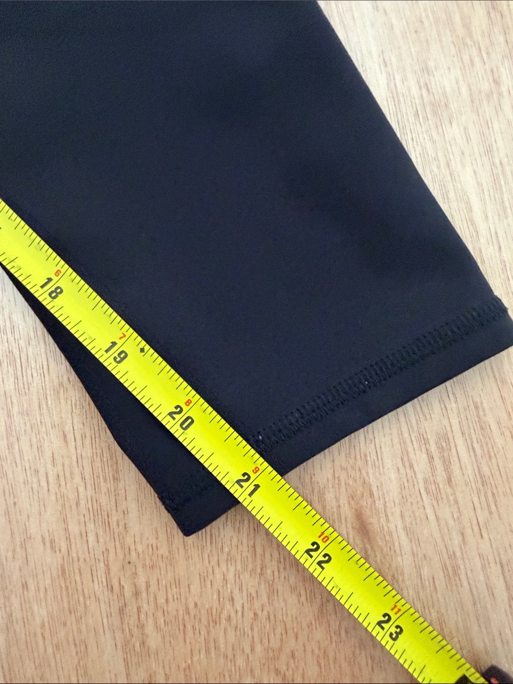 ALO Yoga Airlift Black High-Rise Performance Leggings - Picture 6 of 9